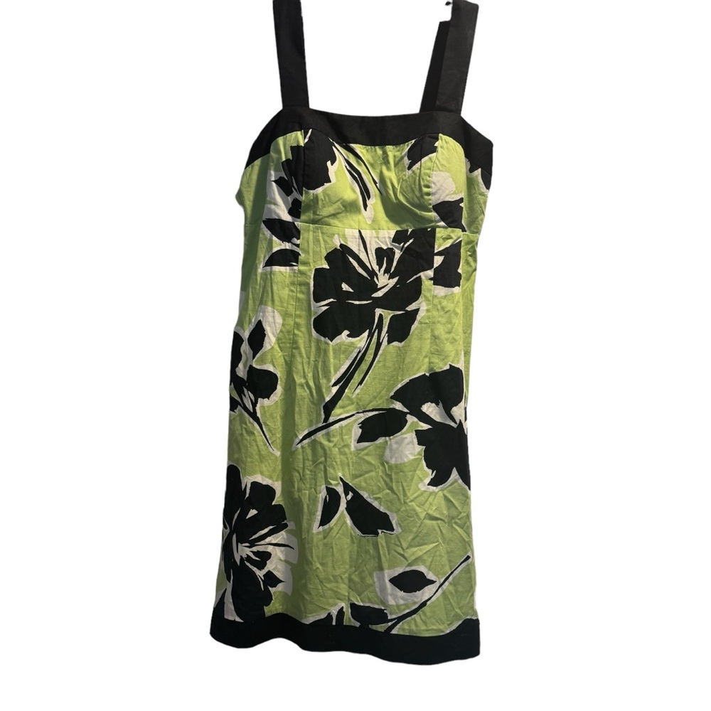 Summer dress with elastic back for comfort.